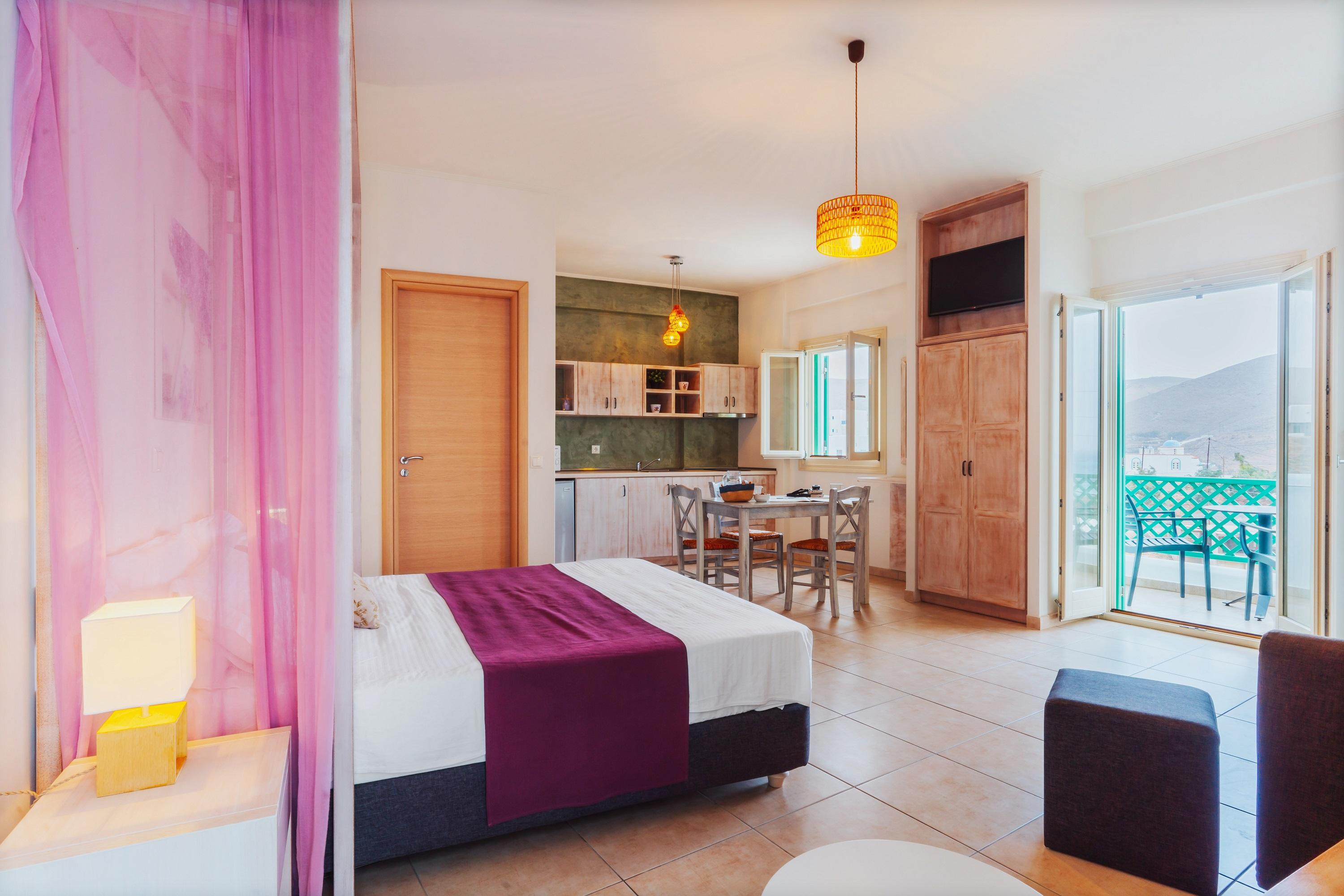 Aelia Apartments & Suites Livadi  ภายนอก รูปภาพ